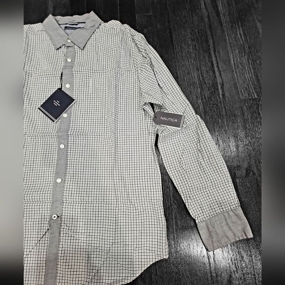New Gray Men's Size Plaid-Print Button Down Shirt - Picture 3 of 5